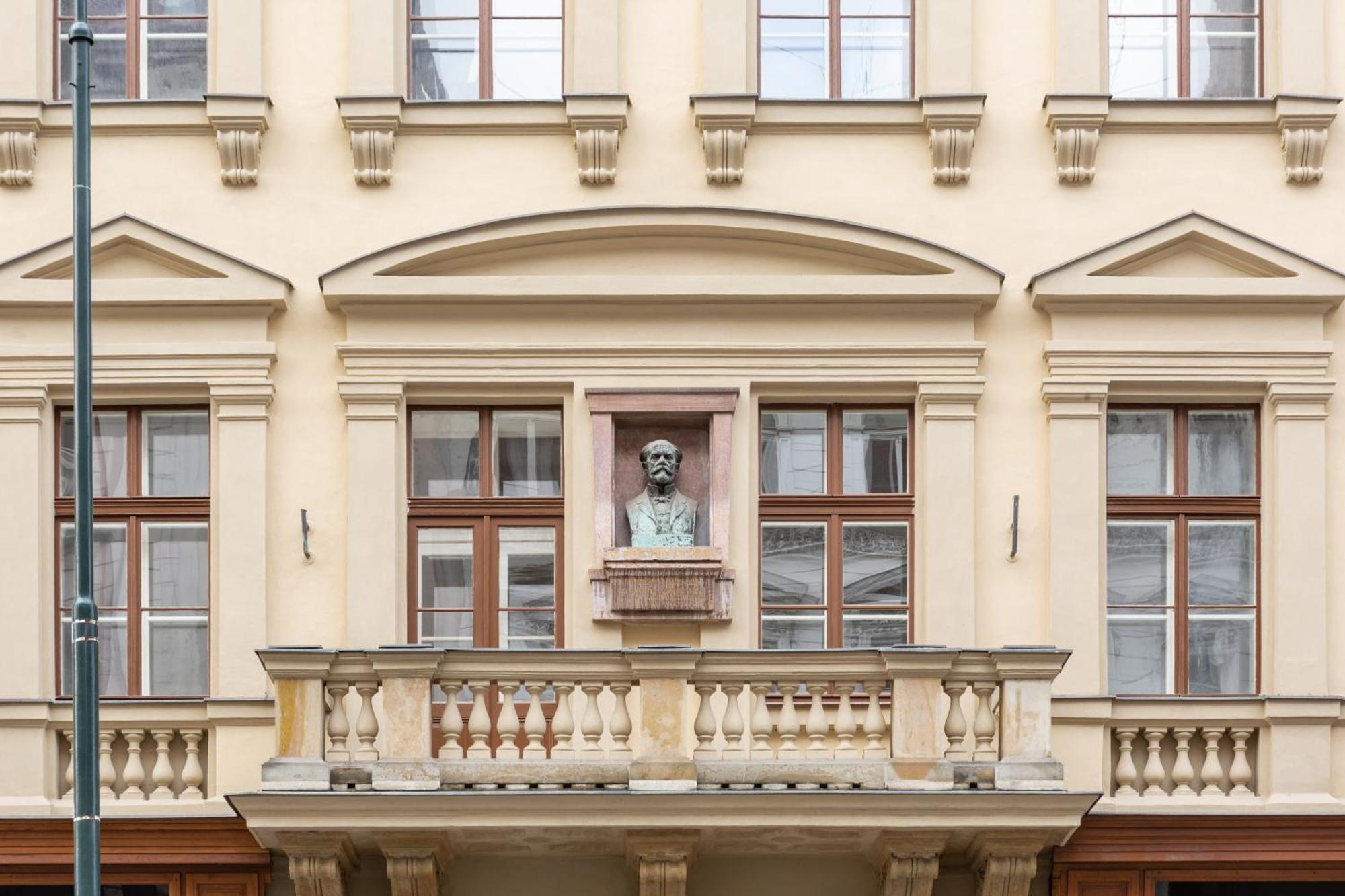 Turnkey I Antonin Dvorak Daire Prag